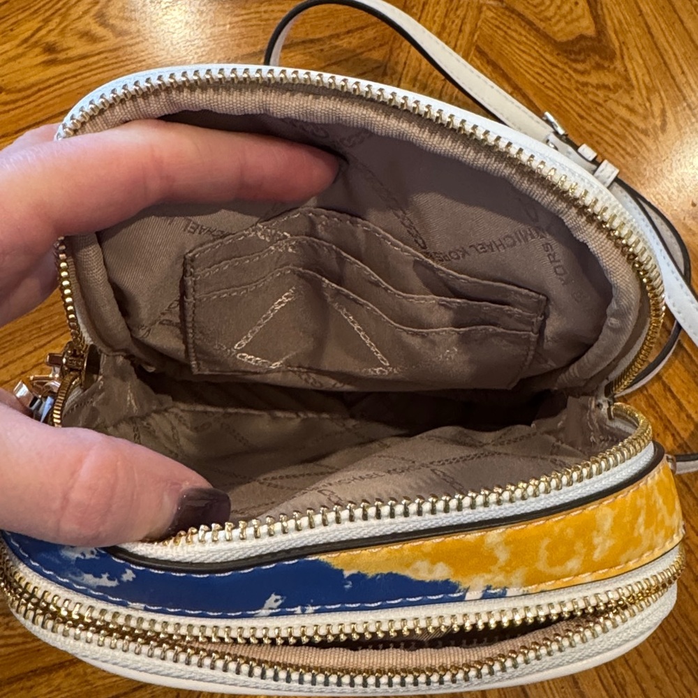 Michael Kors Blue and Cream Spiral Crossbody Bag Set - Picture 4 of 8